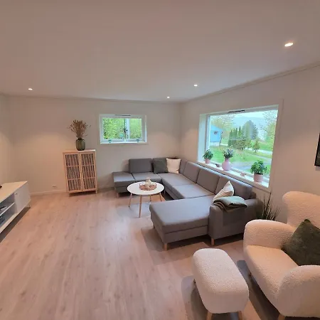 Apartment Family For 9, Sunnmore Alps, Fjord, Sykkylven