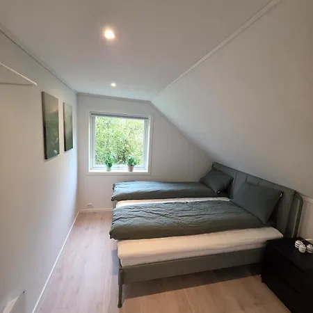 Apartment Family For 9, Sunnmore Alps, Fjord,